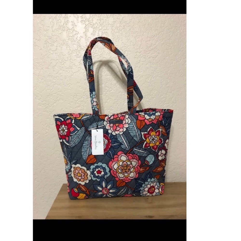 Vera Bradley Tote